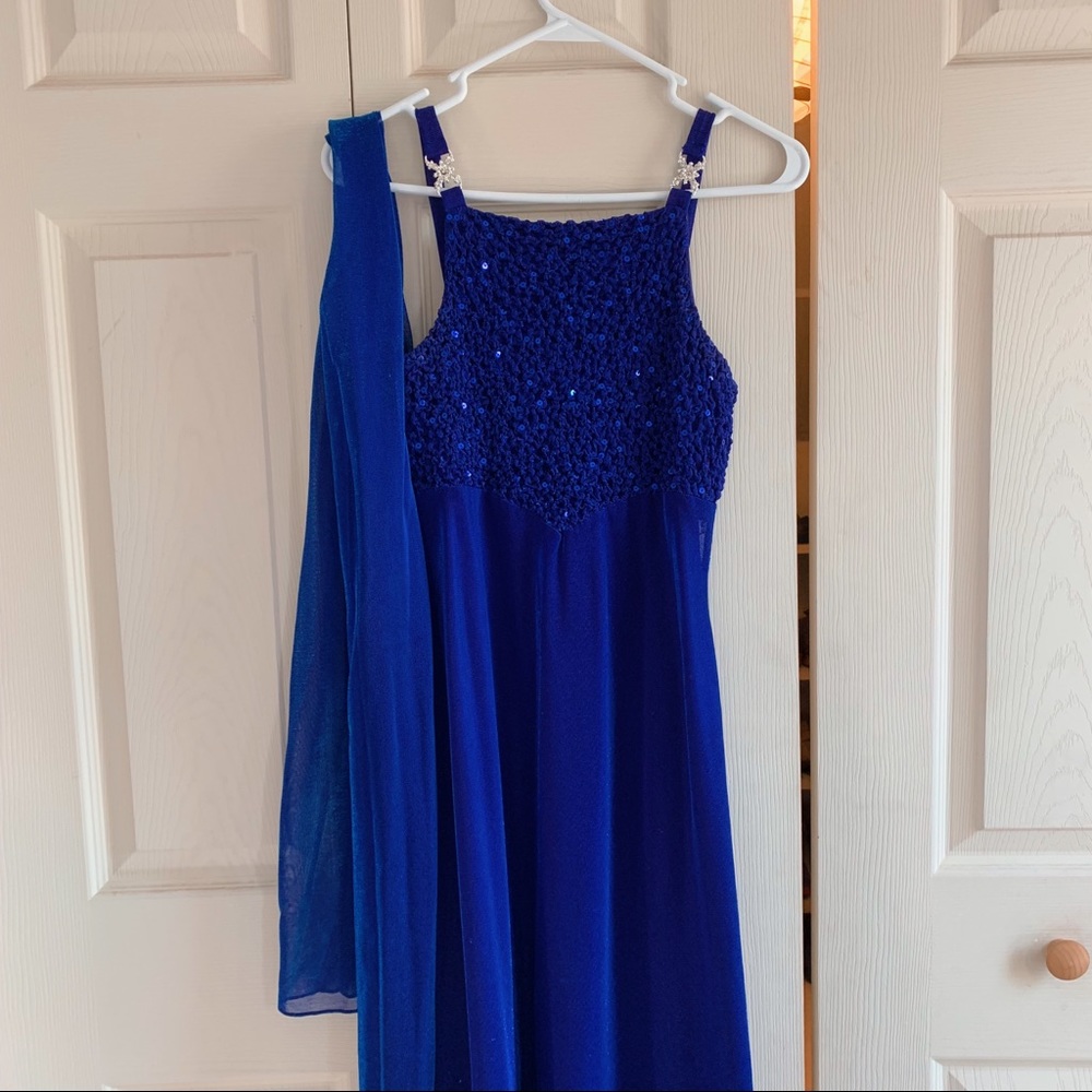 blue prom dress
